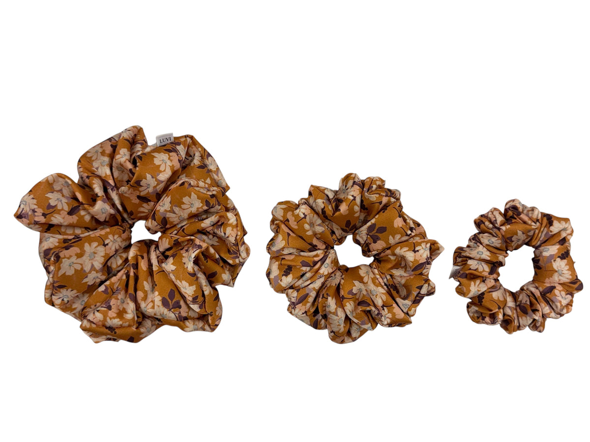ABSTRACT LEAF SCRUNCHIE